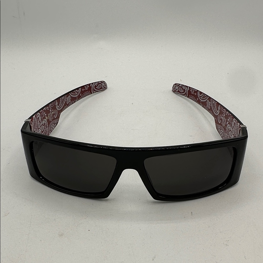 Locs black rectangular sunglasses with paisley bandana print inside arms